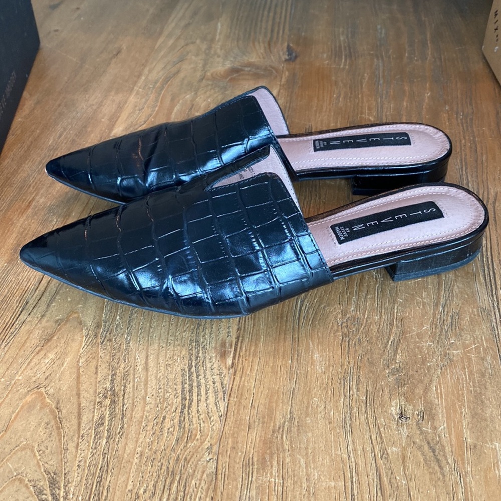 Women’s black Steve Madden mules